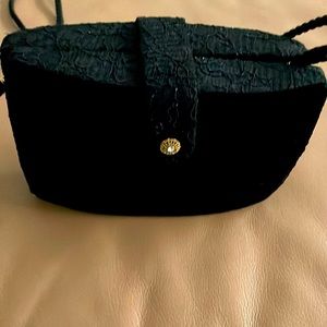 Black vintage velvet evening bag 8.5x6.5 with 18” strap. Looks new.
